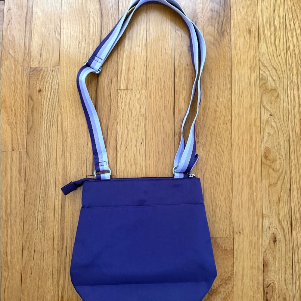 Baggallini Purple Crossbody Bag - Picture 3 of 4
